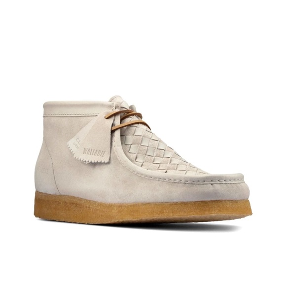 NEW!! Men’s Clarks Wallabee Woven White Suede Chukka Boots Size 13M